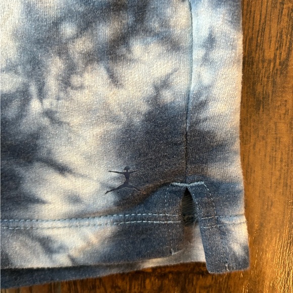Danskin blue and white tie-dye cotton/poly blend shorts - small - Picture 6 of 8
